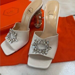 Nalebe Aurum 100mm Crystal Embellished Heeled Mule Square Toe Satin White 39.5